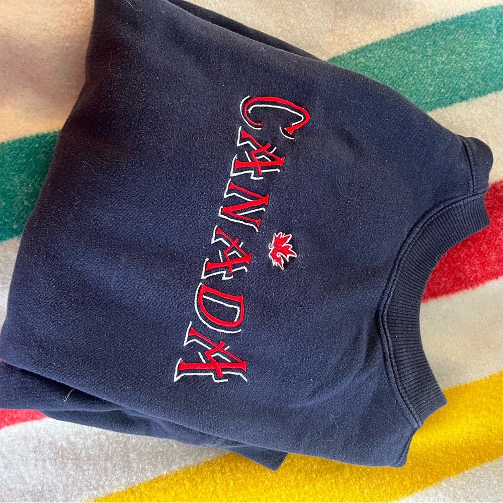 Canada Navy Sweatshirt